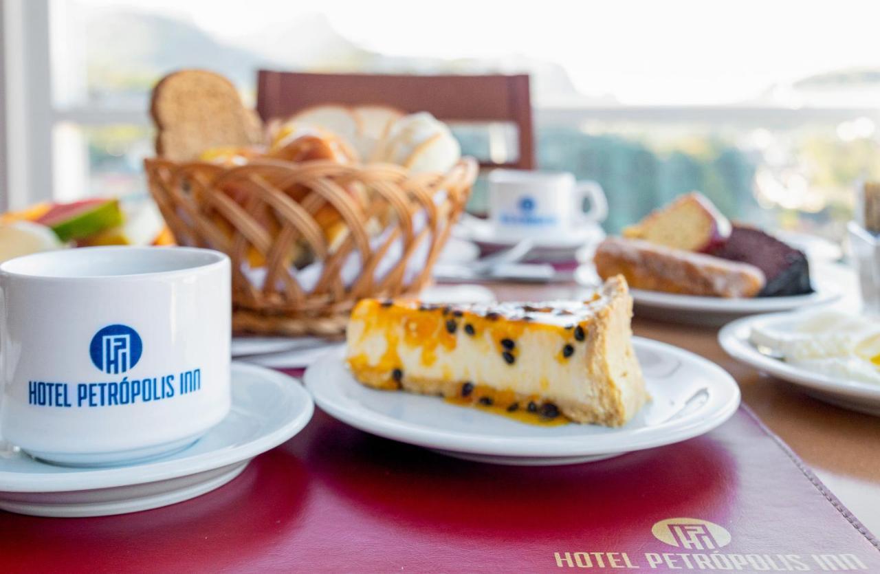 Hotel Petropolis Inn Bagian luar foto