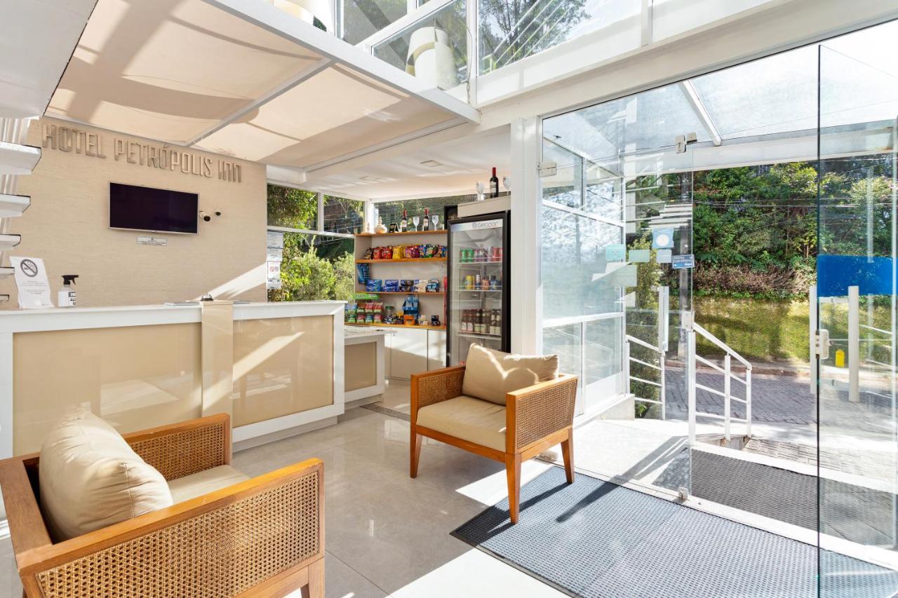 Hotel Petropolis Inn Bagian luar foto